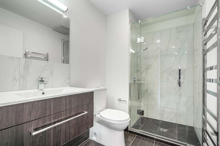 1404/7 Scotia Place Auckland Central_8