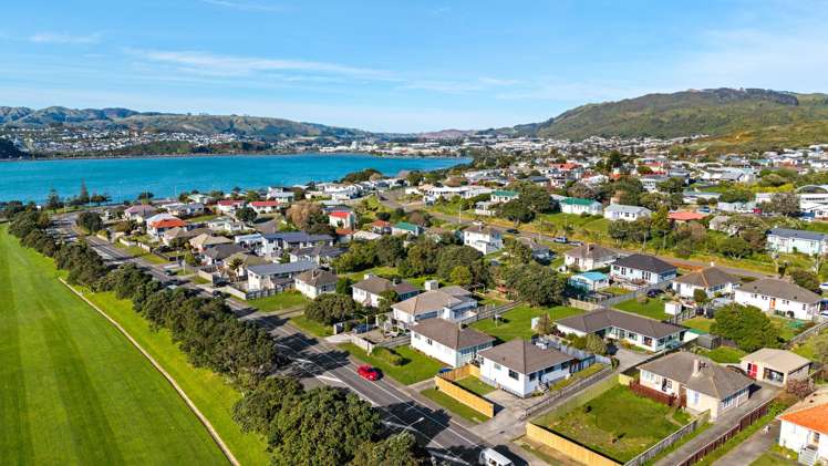 110 Main Road Titahi Bay_28
