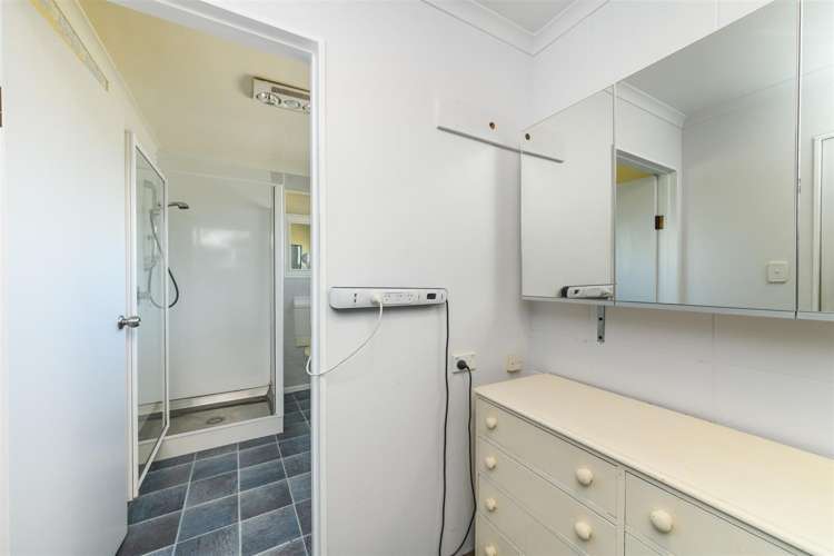 17 Barnett Drive Marton_25