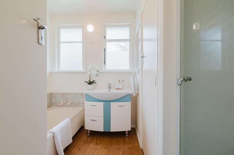 98 Florence Avenue Palmerston North Central_13