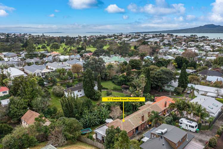3/7 Everest Street Devonport_40