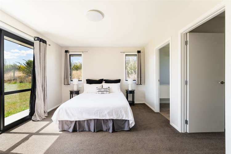 43 Awa Toru Drive Fairfield_12