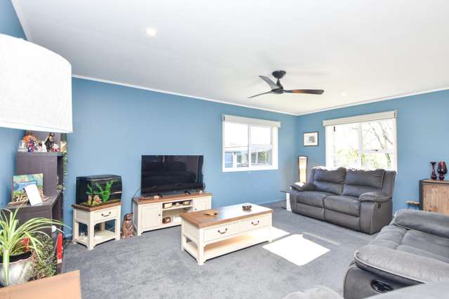 374 High Street South Carterton_3