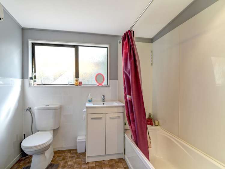 226 Fernhill Road Fernhill/Sunshine Bay_10