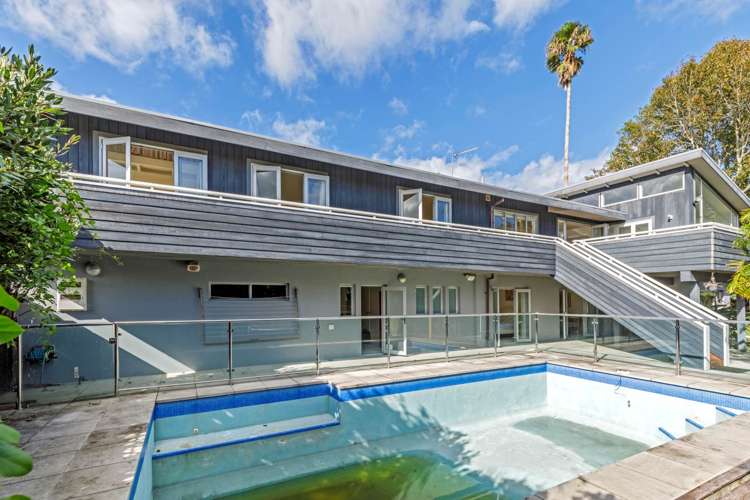 12 Taumata Road Castor Bay_1