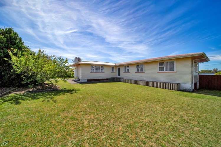 2 Glasgow Street Hawera_16