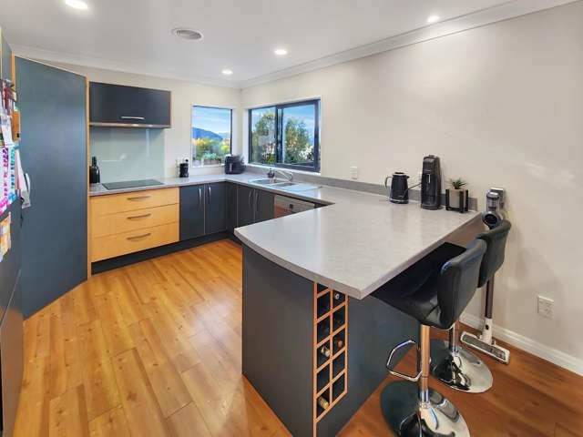 16 Birkinshaw Grove Riverstone Terraces_2