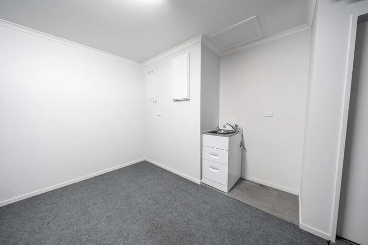 22 Lowe Street Avenal_13