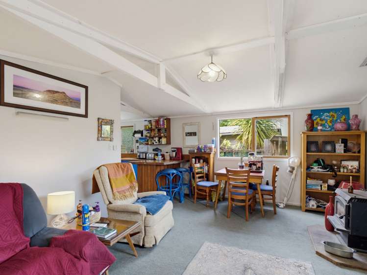 11 Moana Road Tinopai_7