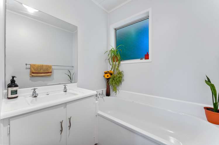 12 Downer Street Helensville_20