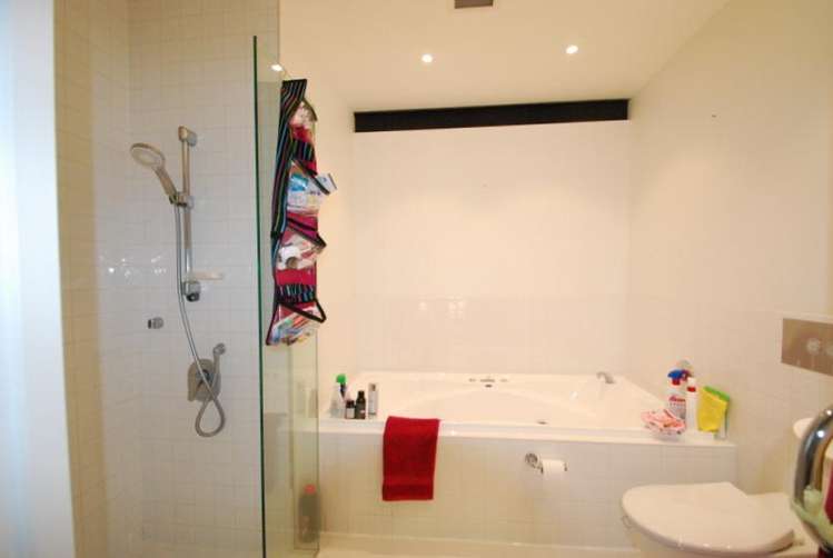 18/20 Egmont Street Te Aro_8