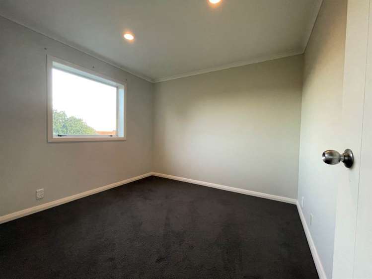 5 Peet Avenue Royal Oak_16