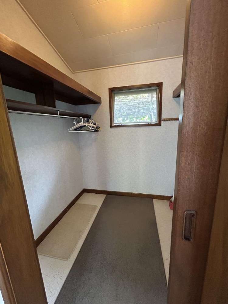 8 Miller Place 10754_10