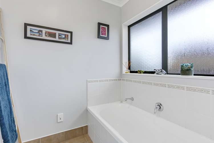 4 Harobed Place Manurewa_11