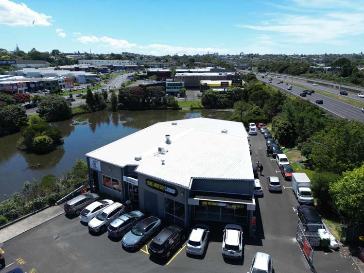 5/9-11 Link Drive Wairau Valley_10