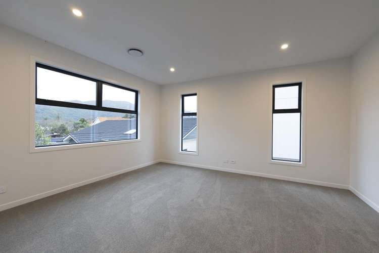 8 Maire Street Woburn_9