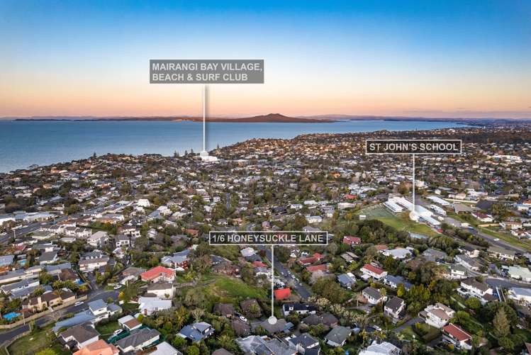 1/6 Honeysuckle Lane Mairangi Bay_15