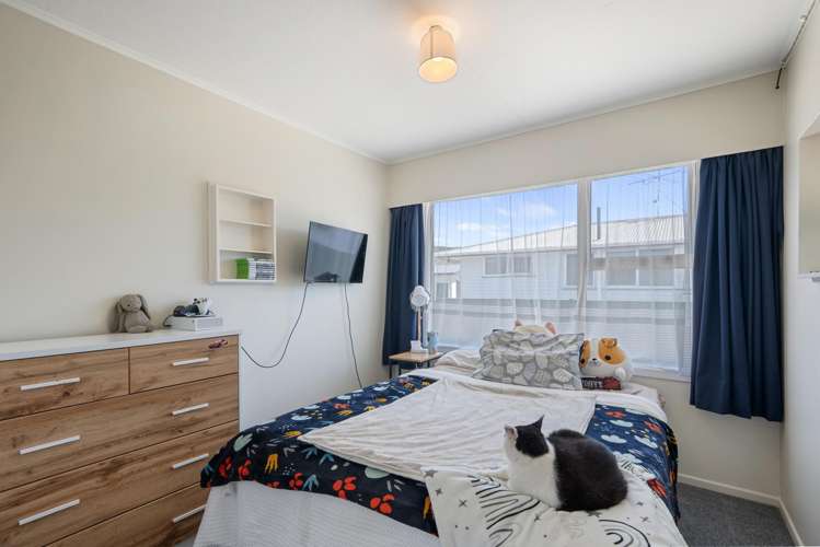 13 Wetherby Grove Wainuiomata_9