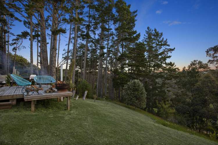 1258 East Coast Road Redvale_45