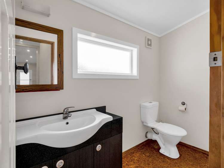 27 Moore Avenue Tawhero_22