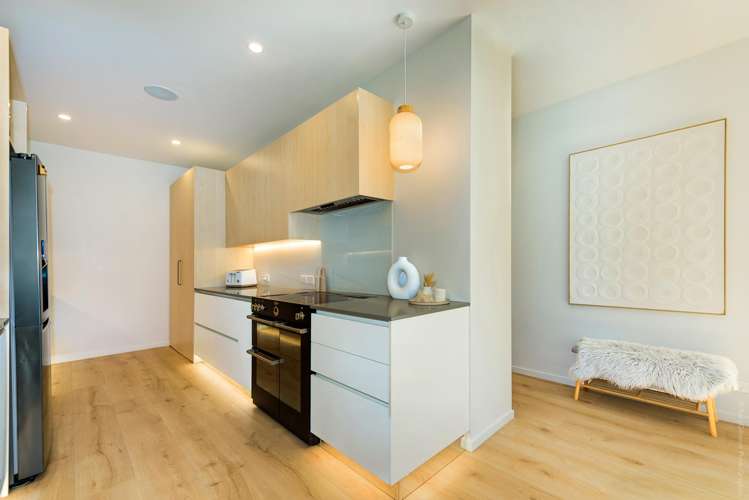 150 North Belt Lincoln_9