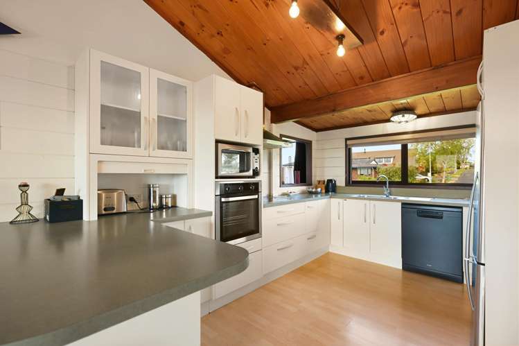 10 Pohutukawa Drive Pukete_8