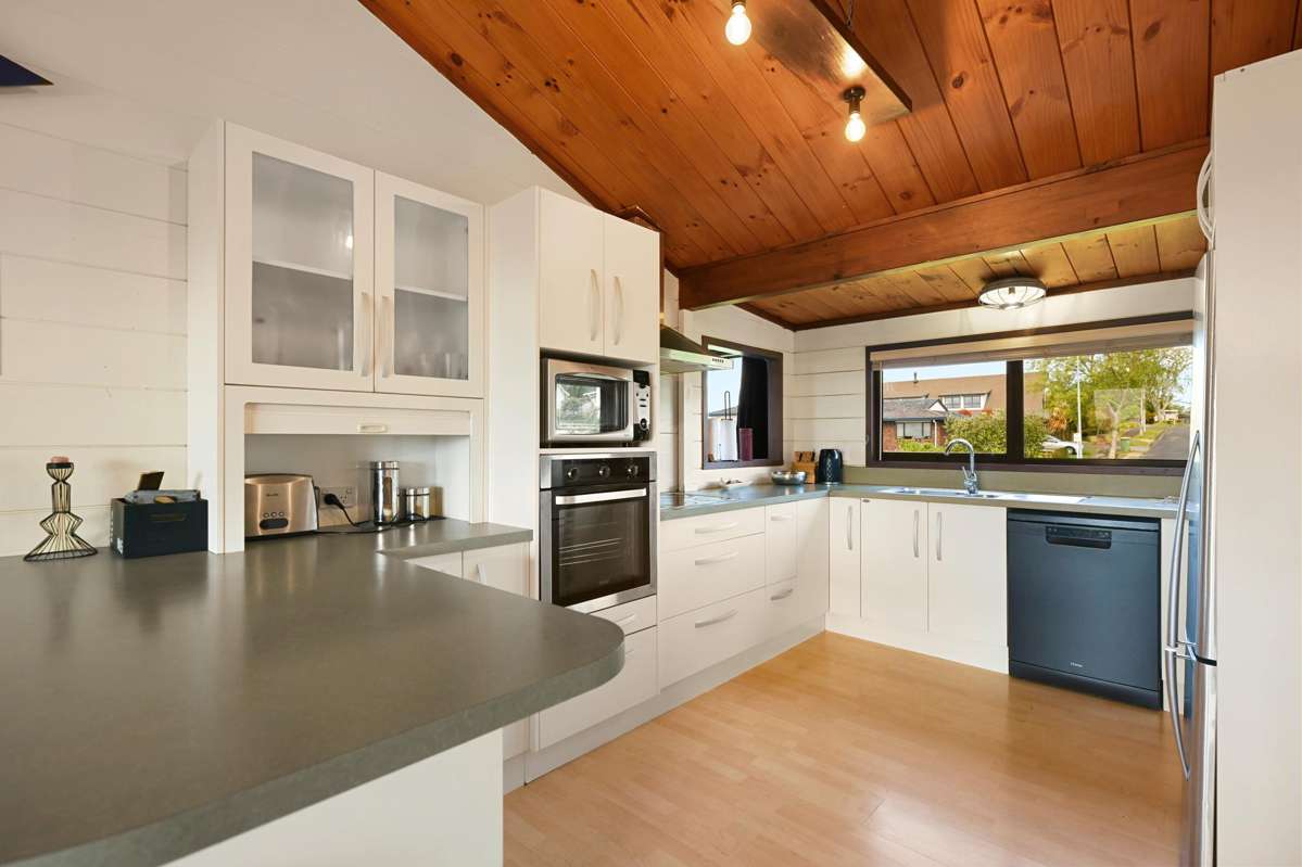 10 Pohutukawa Drive_4