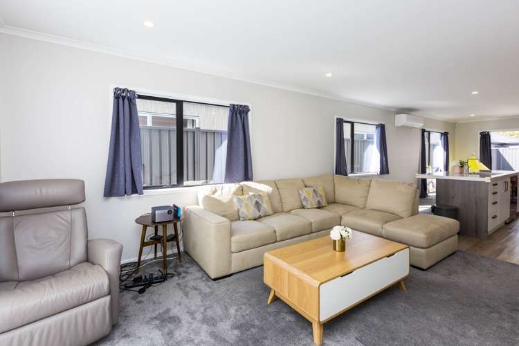 13 Te Kaeaea Crescent Wallaceville_5