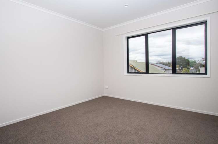 12/10 Charlemont Street 3295_10