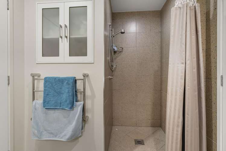 227 & 229 Coast Road Warrington_30