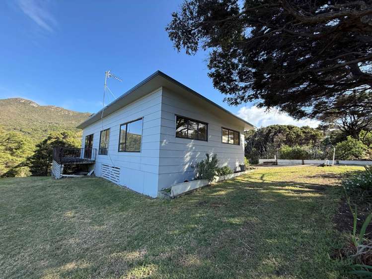 4,6,8 Iona Road Great Barrier Island_18