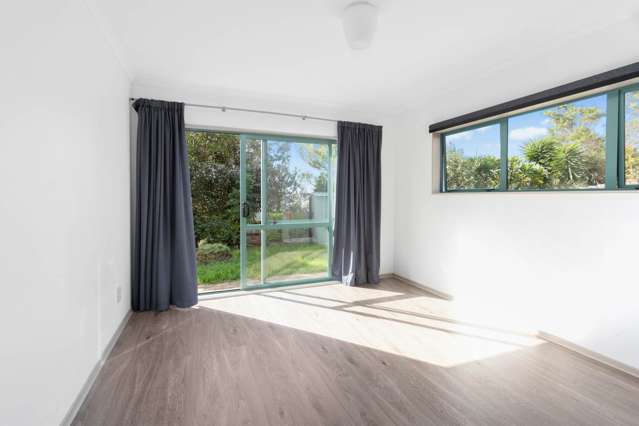 263 Glengarry Road Glen Eden_4