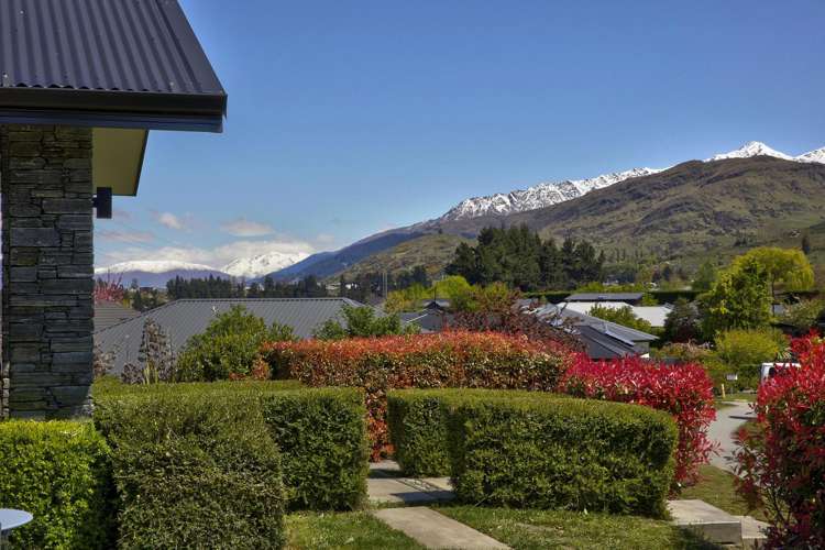 6 Oxfordshire Avenue Lower Shotover_2