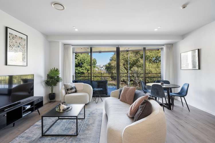 302/6 Dock Street_0
