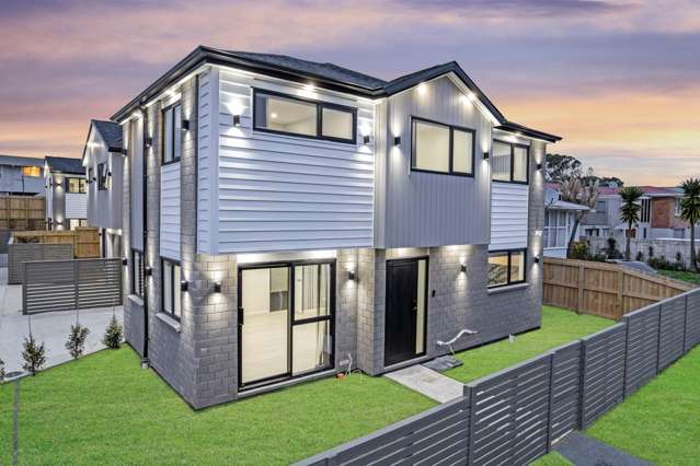 Massive 5 Bedroom Standalone in Mangere East!