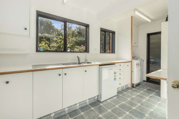 10 Kakariki Grove Waikanae_13