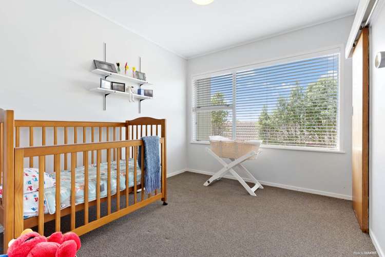 2 Puketitiro Street Glen Eden_14