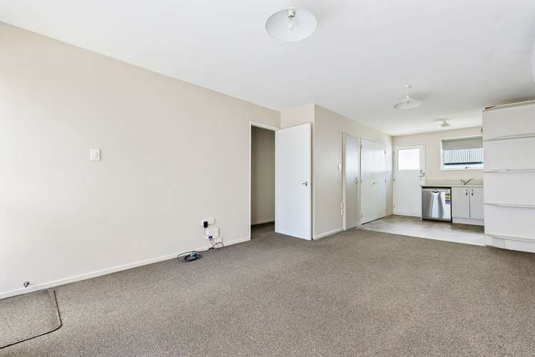 2/479 Madras Street Saint Albans_5