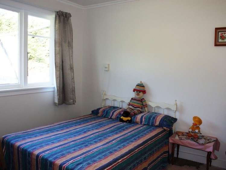 7 Cemetery Road North Clinton and Surrounds_9