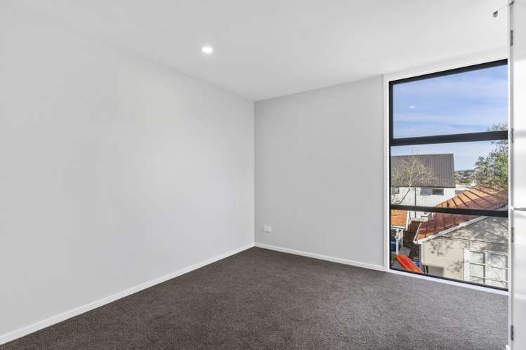 5a Range View Road Mount Albert_10