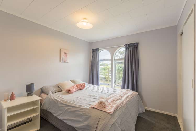 8 Cypress Grove Paraparaumu_15