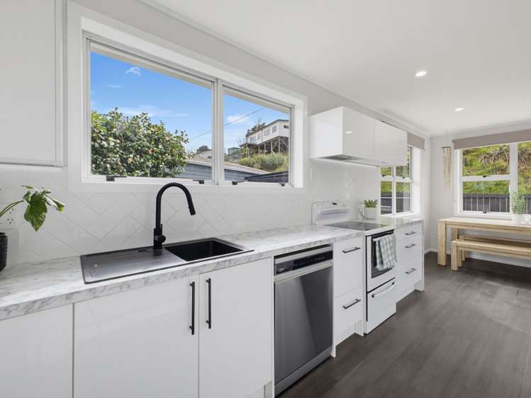 2 Bromley Place Westown_11
