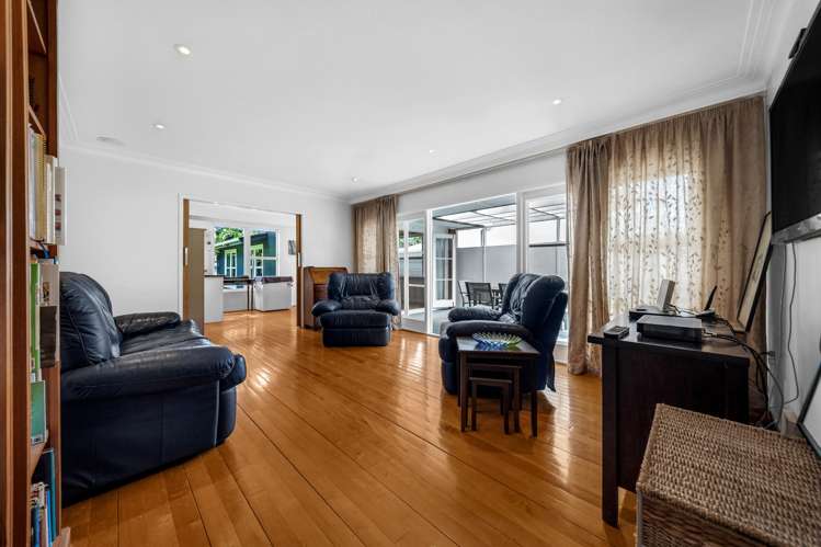 7 James Place Opaheke_8