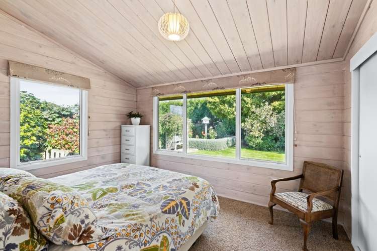 37 Grassmere Road Meeanee_26