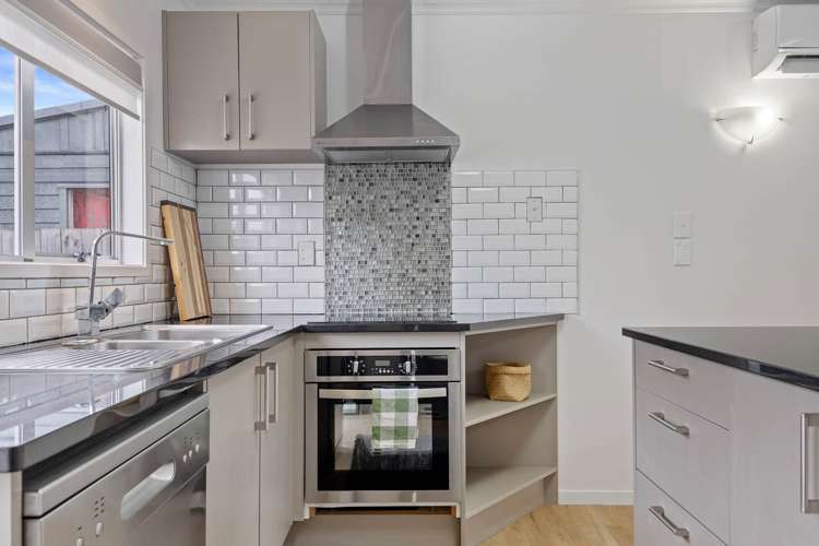 A/12 Evans Road Weymouth_6