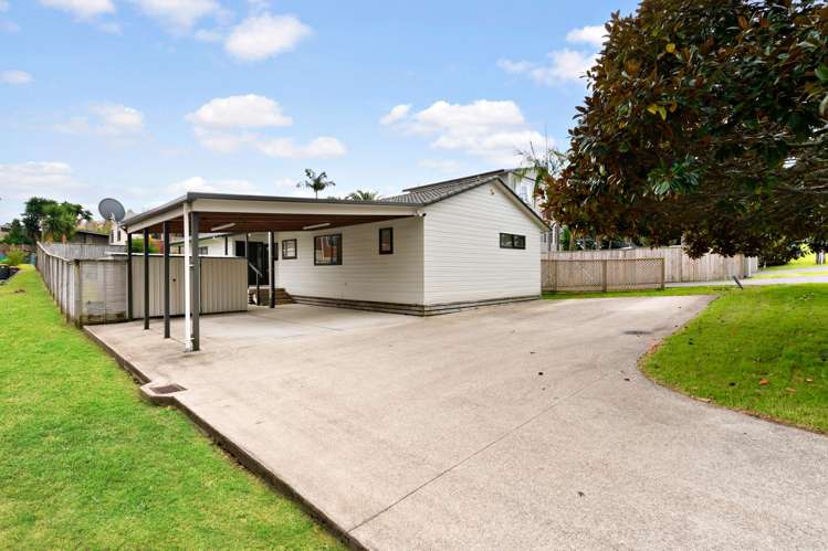 4 Marine Parade Mellons Bay_12