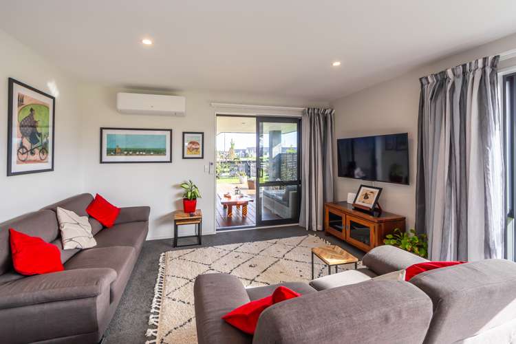 2 Biggles Place Lincoln_5