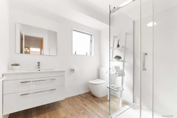 2/62 Whiting Grove West Harbour_16