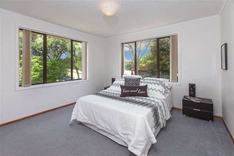 21 Trojan Crescent New Lynn_6