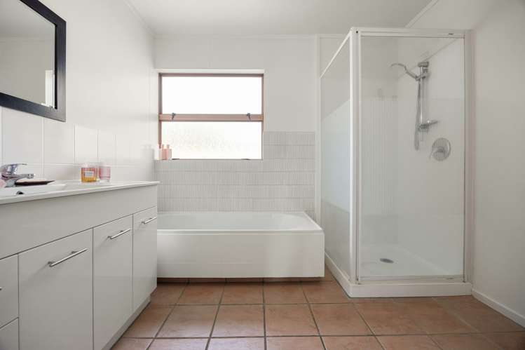 13 Sunnyhills Avenue Glenview_13